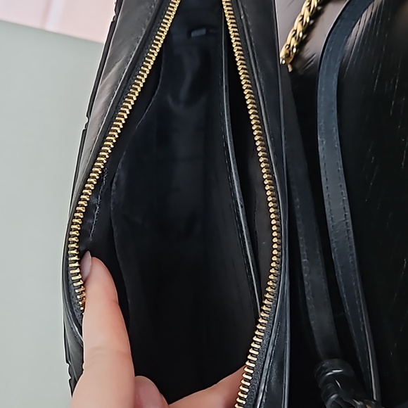 Michael Kors Jet Set Crossbody - Picture 2 of 5